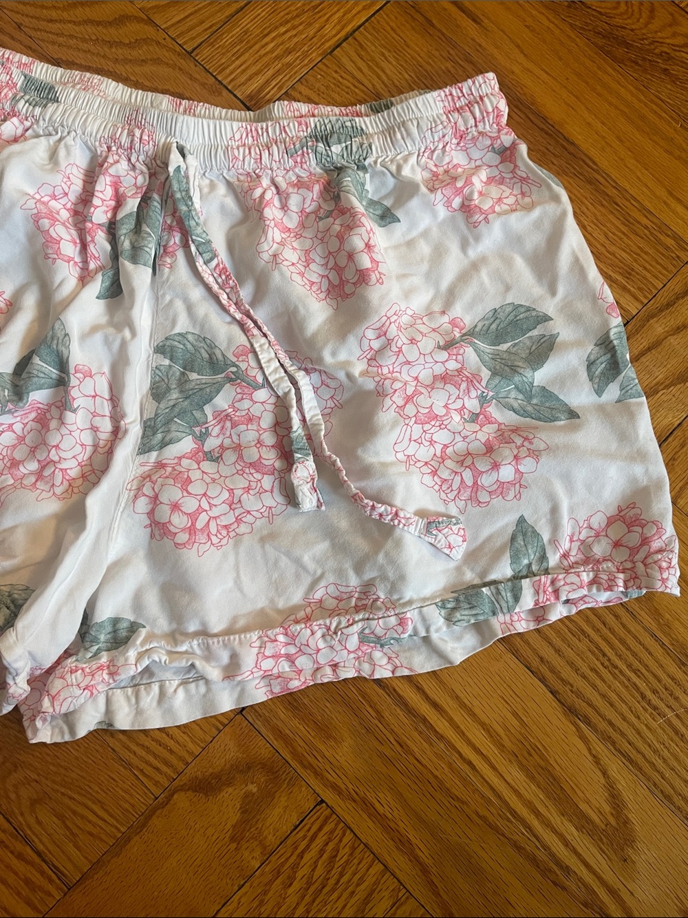 Piyama White & Pink Floral Hydrangea Short Pajama Set - Picture 7 of 16